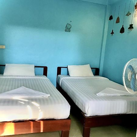 Frog Beach House Koh Phayam Exterior photo