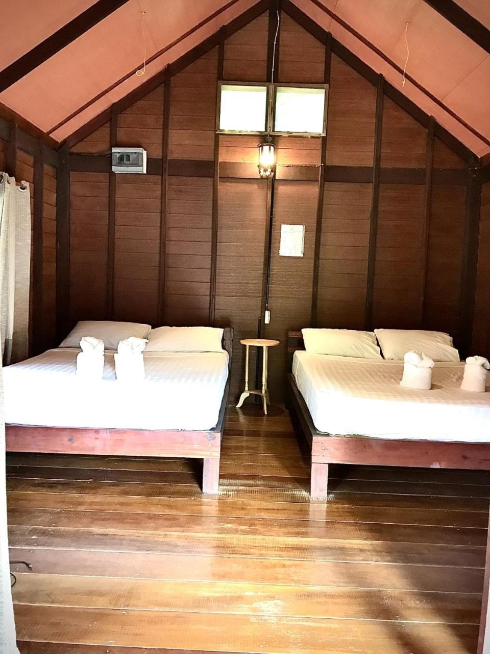 Frog Beach House Koh Phayam Room photo