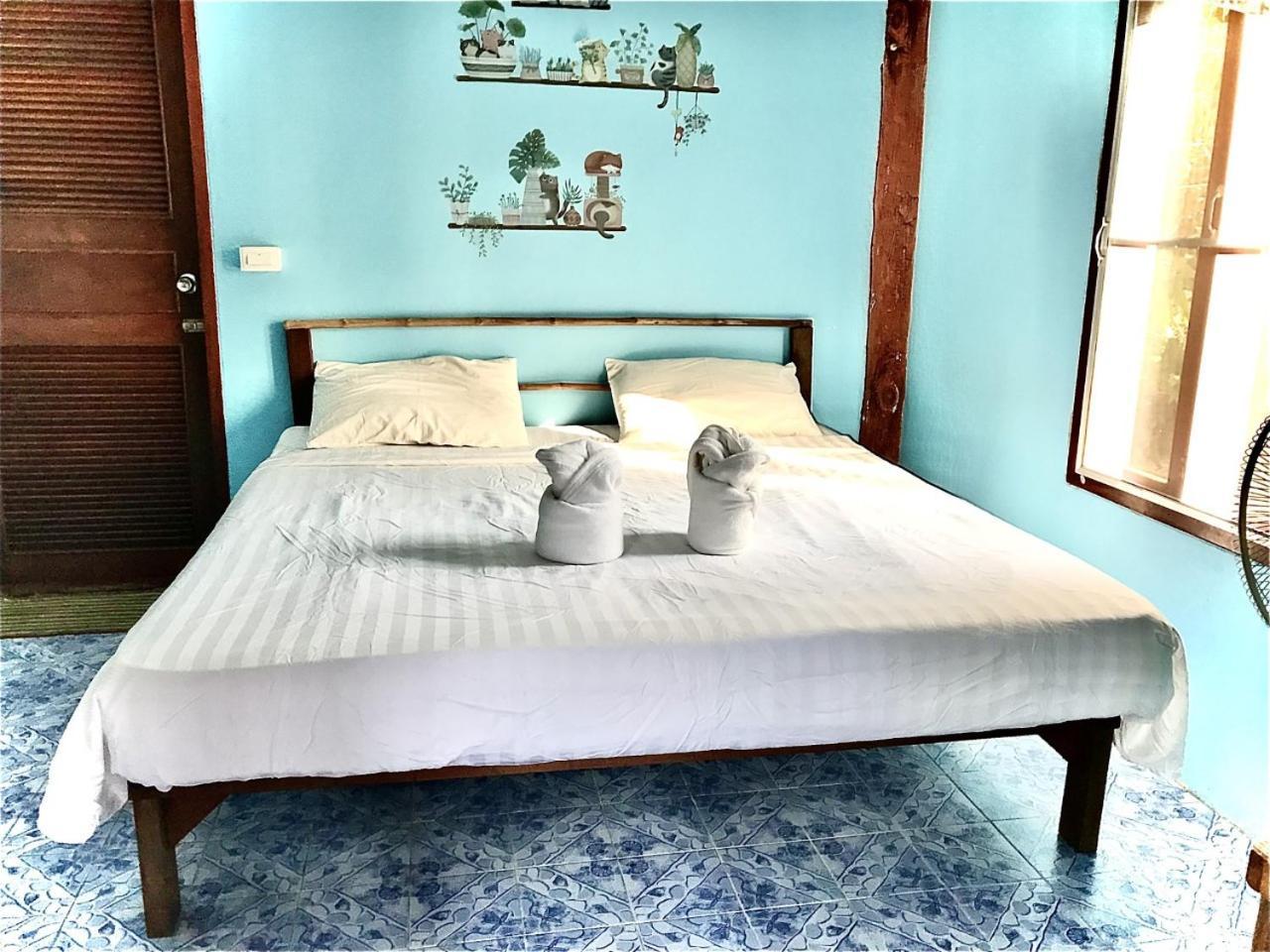 Frog Beach House Koh Phayam Room photo