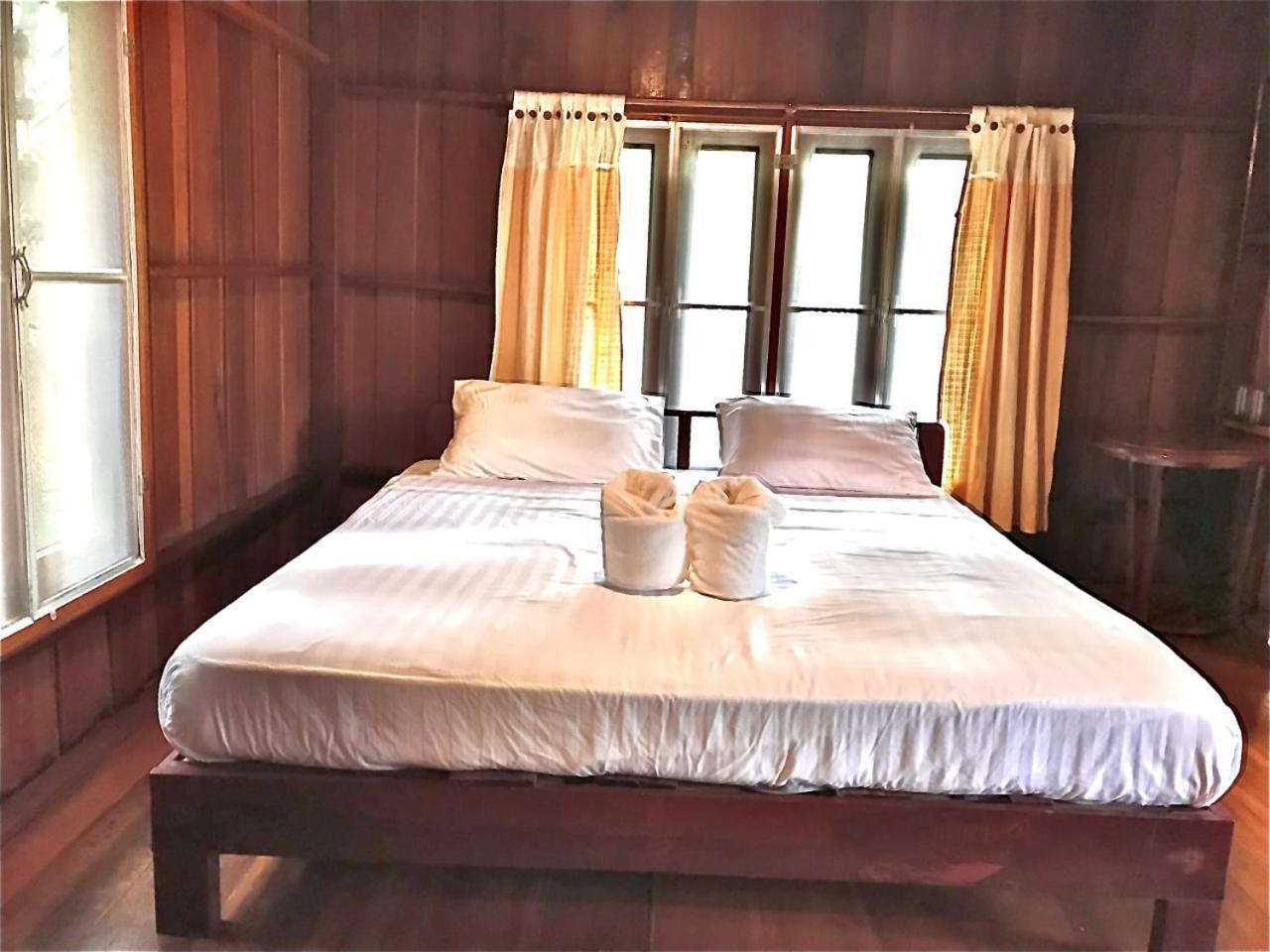Frog Beach House Koh Phayam Room photo