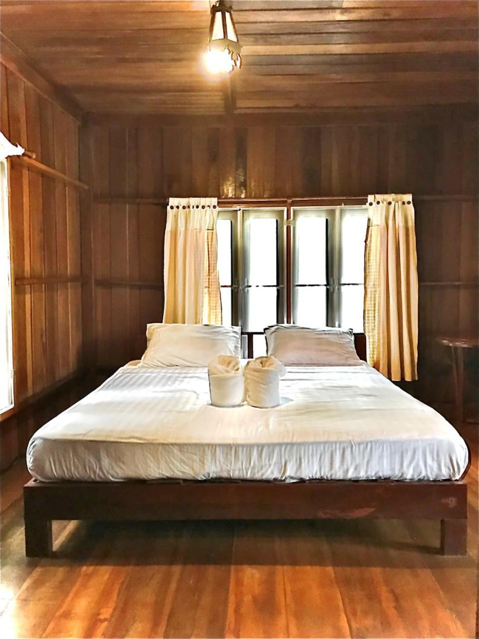 Frog Beach House Koh Phayam Room photo