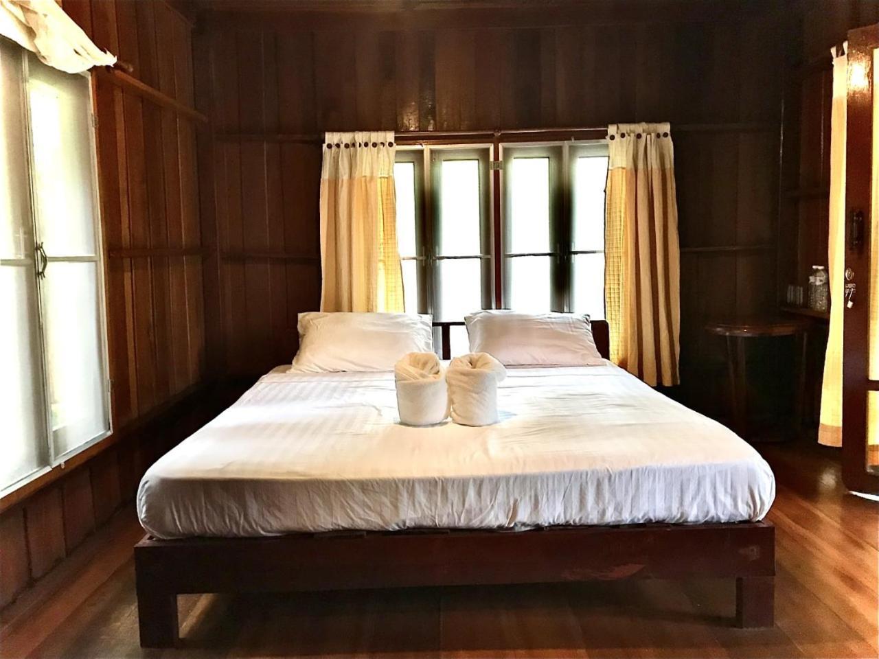 Frog Beach House Koh Phayam Room photo