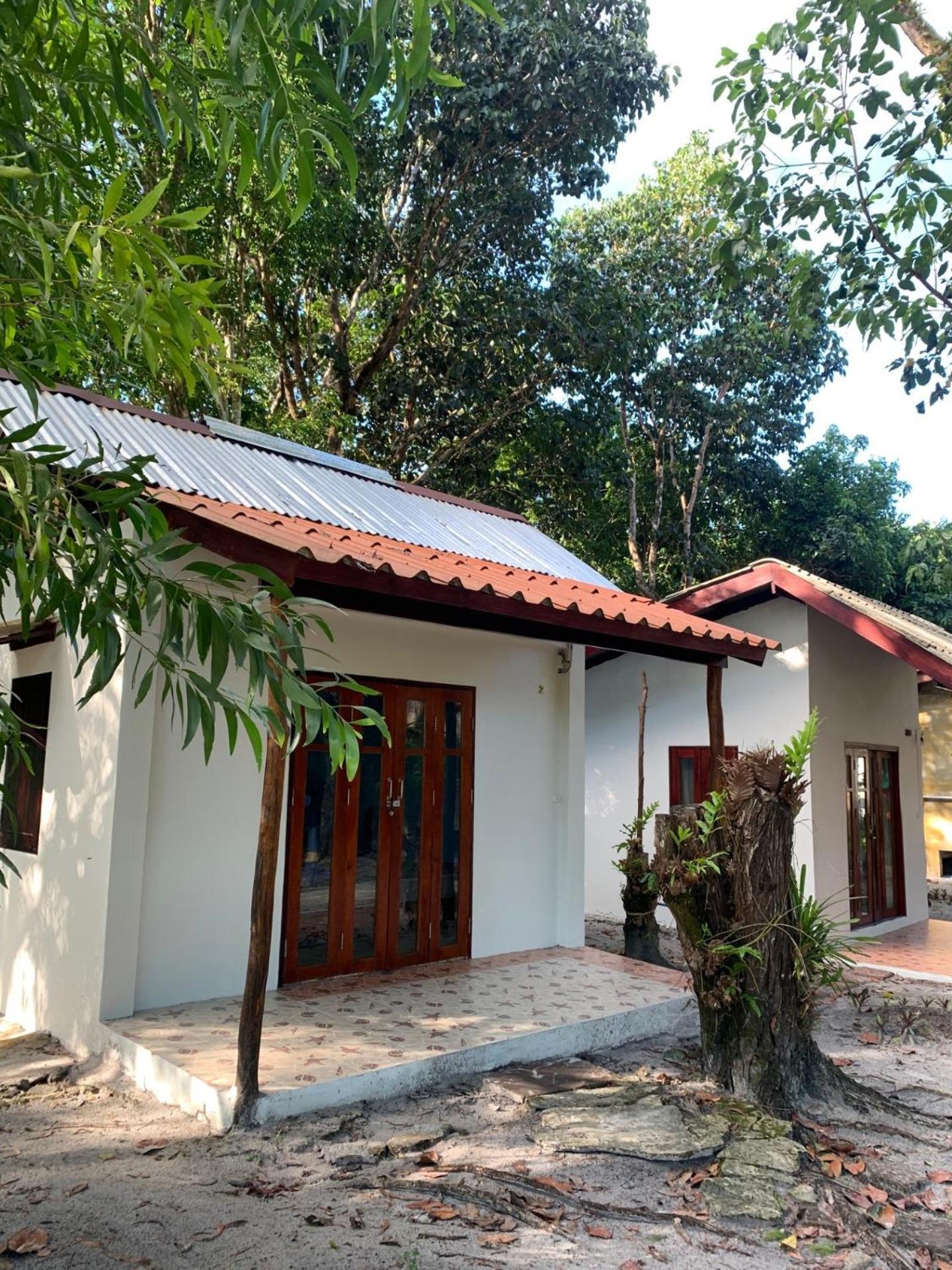 Frog Beach House Koh Phayam Exterior photo