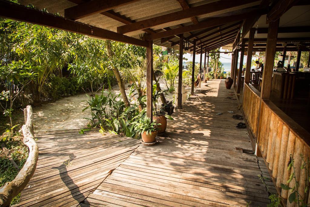 Frog Beach House Koh Phayam Exterior photo