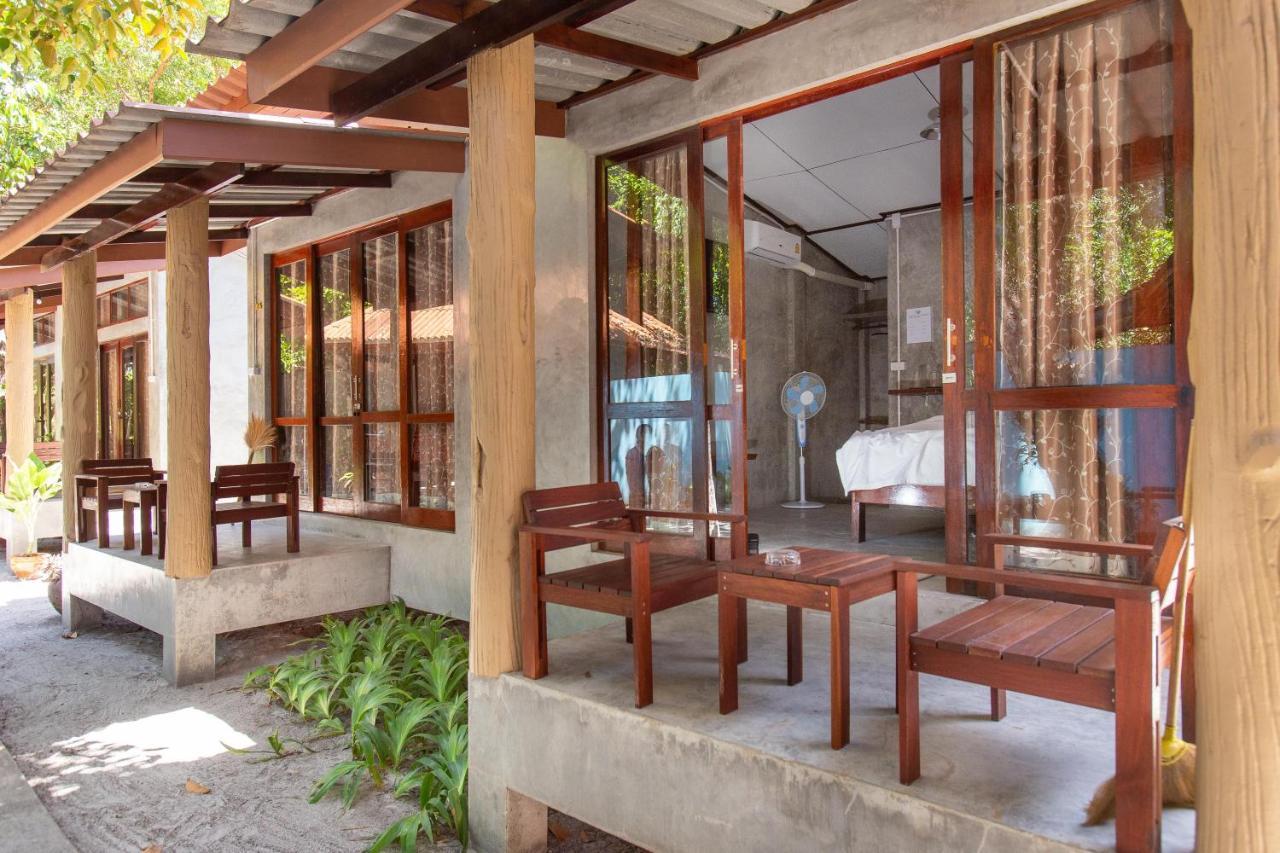 Frog Beach House Koh Phayam Exterior photo